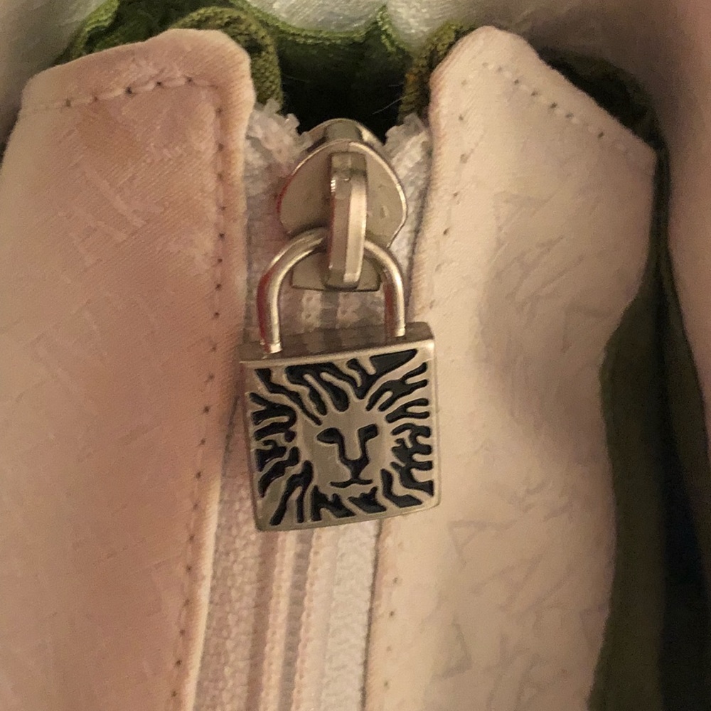 Anne Klein Handbag - Picture 3 of 8